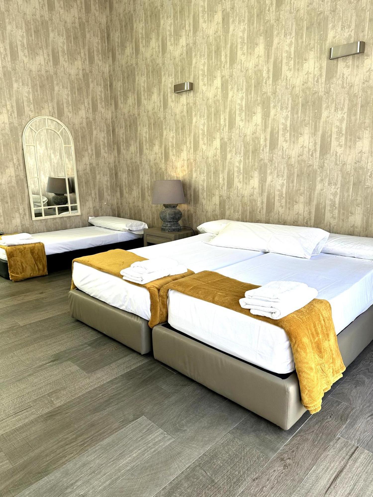Mercado Central Suites Valence Extérieur photo